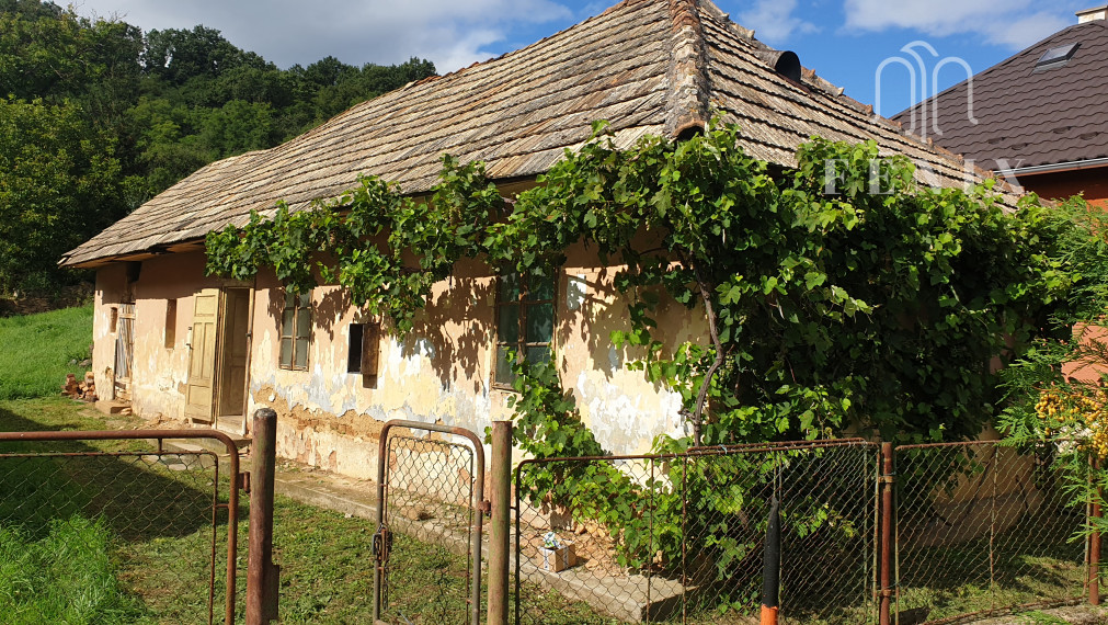 Malebný domček v obci Ardovo