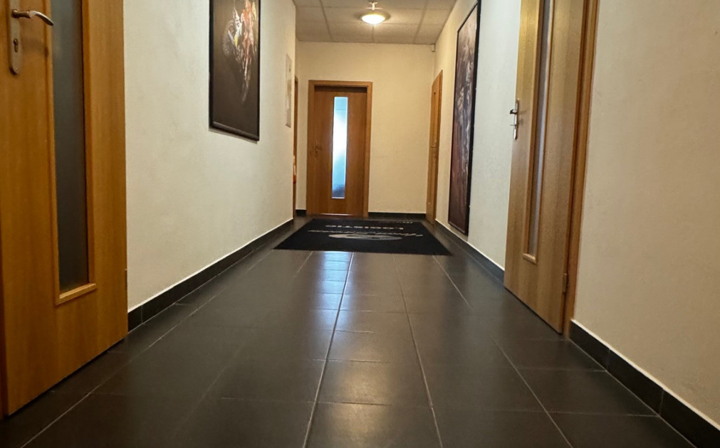 Prenájom zariadených kancelárií v novovybudovanom areáli - Buzica