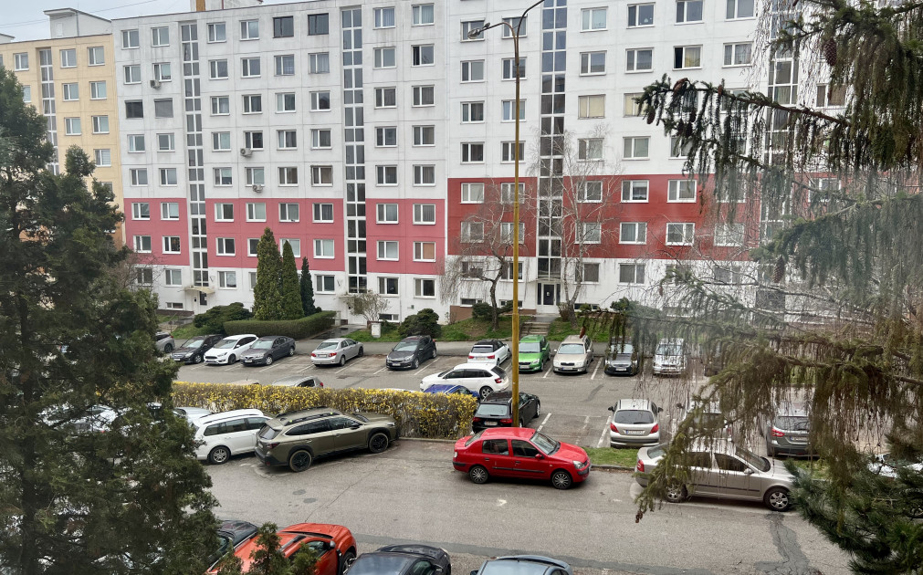 Prenájom  2-izbový byt KVP, Bauerova ul.