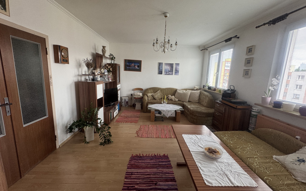 PREDANÉ- Na predaj priestranný  2-izbový byt v obľúbenej lokalite – Prešov, Sekčov