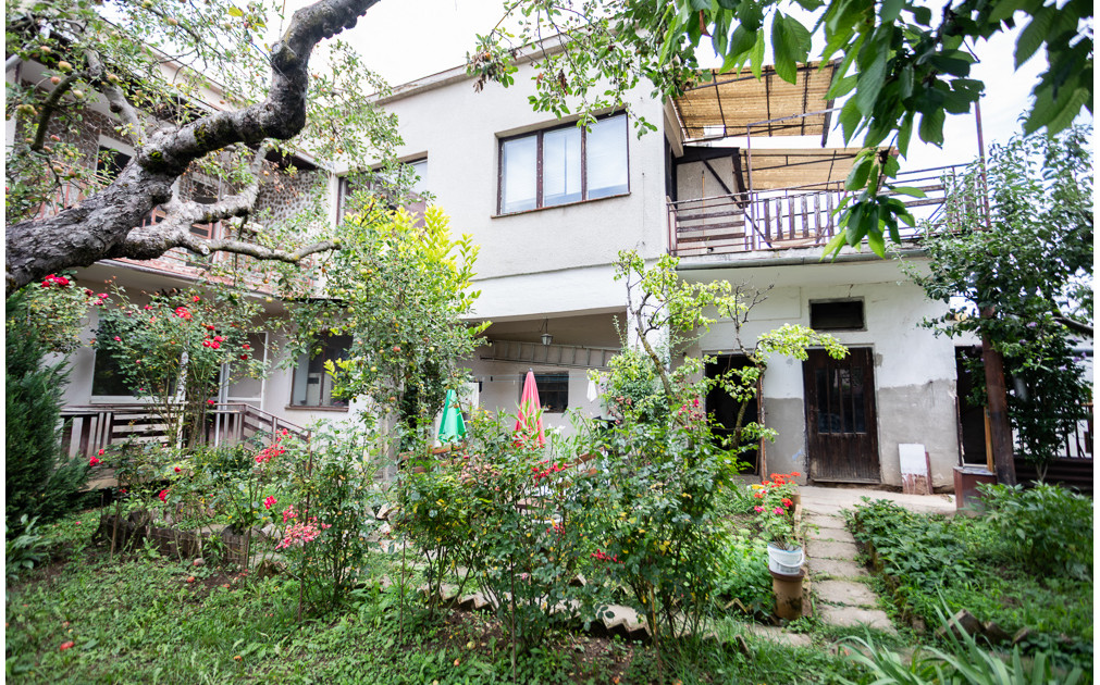 3-generačný rodinný dom s obrovským potenciálom - Košice-Krásna