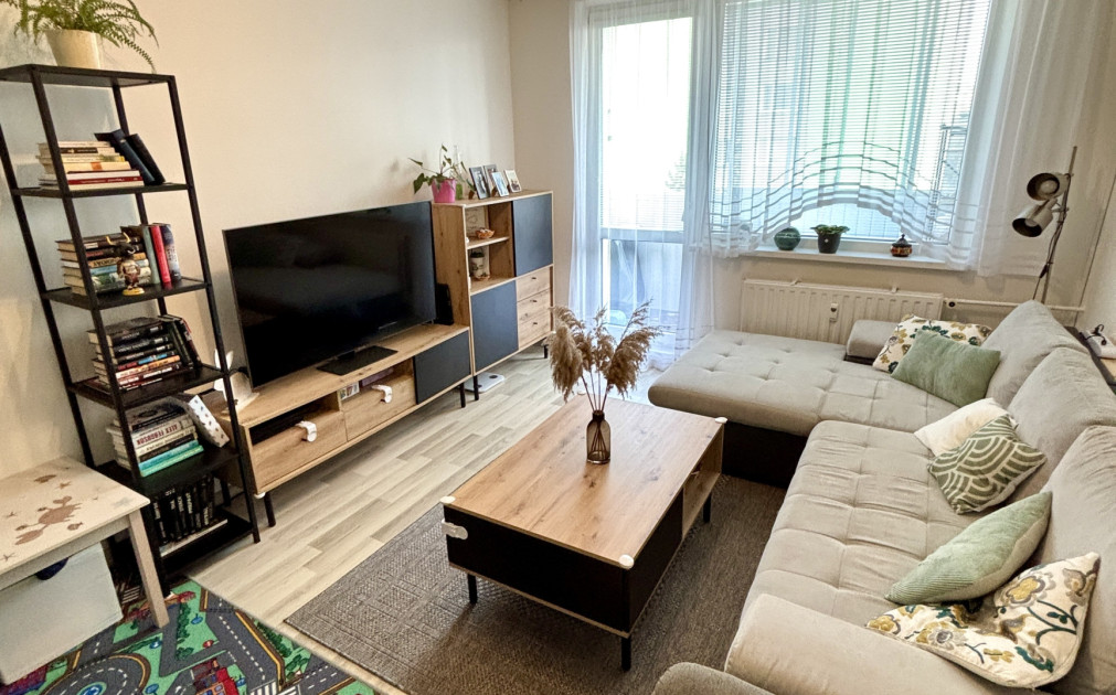 Priestranný 2 izbový byt, 58 m2, sídlisko Dargovských hrdinov -Furča, Benadova