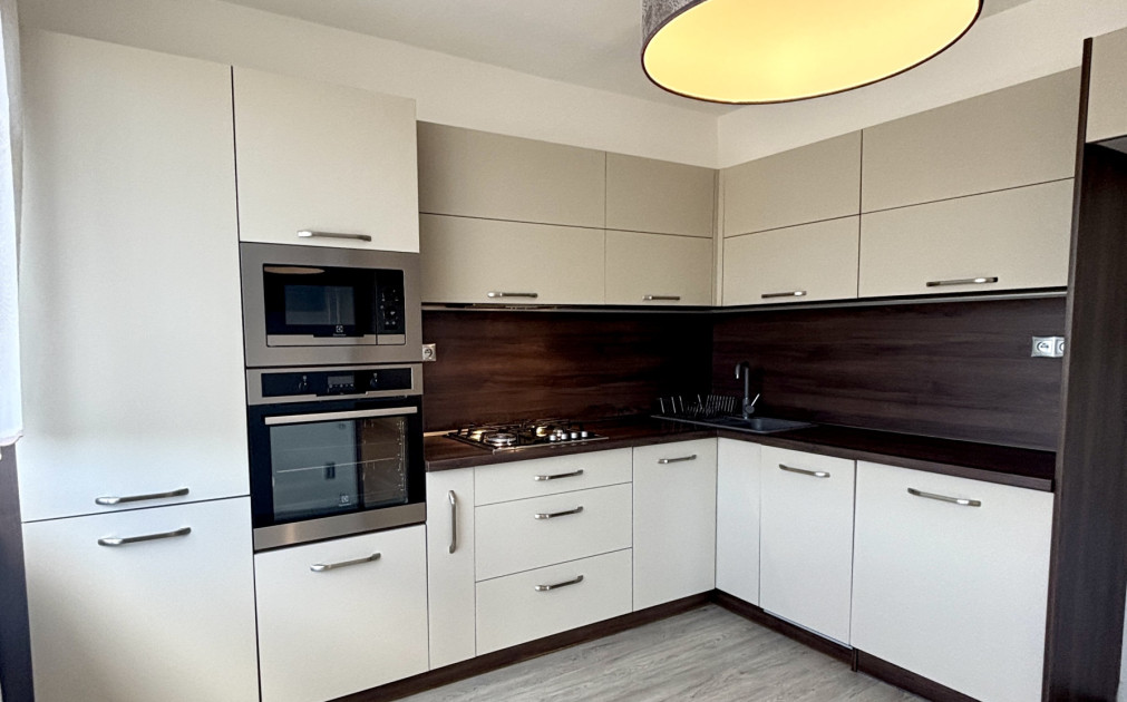 Priestranný 3-izbový byt s 2 balkónmi, 80 m², Košice – Furča