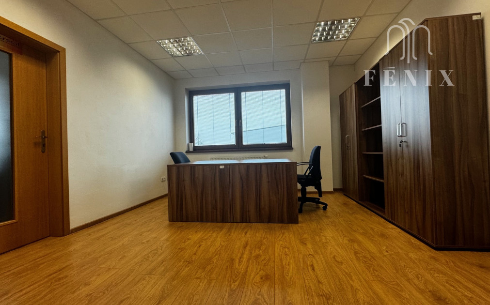 Prenájom zariadených kancelárií v novovybudovanom areáli - Buzica