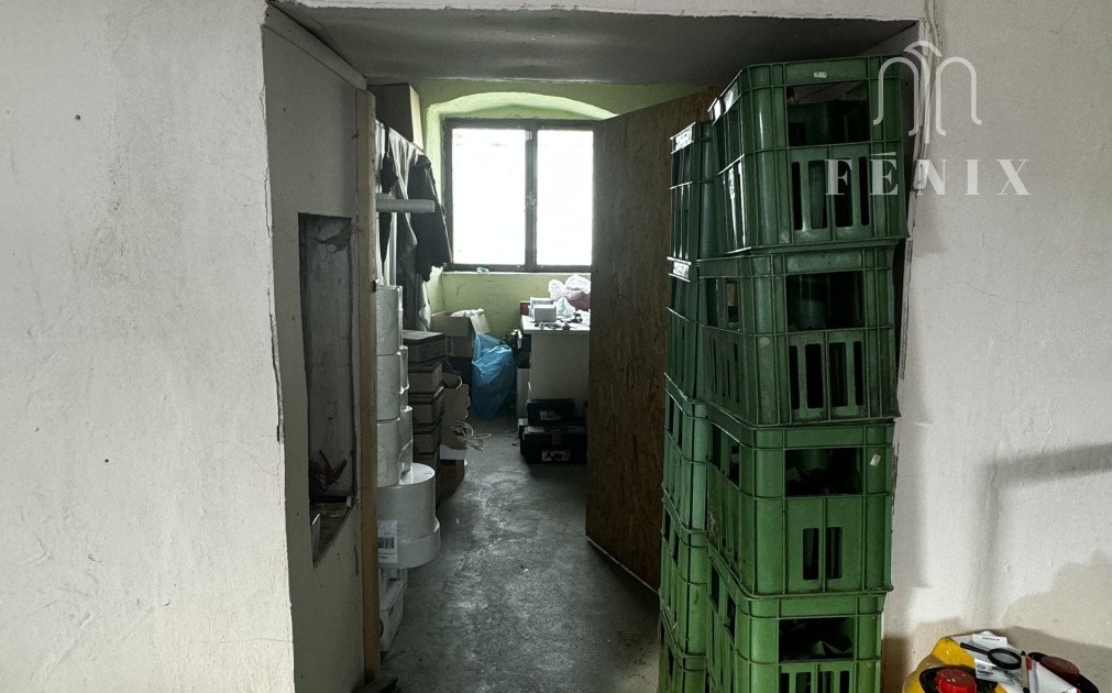 Budova - hala vhodná na podnikanie , Lipany