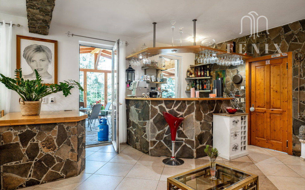 Eladó: Családi Panzió 2004 Stará Lesná-ban - Magas Tátra