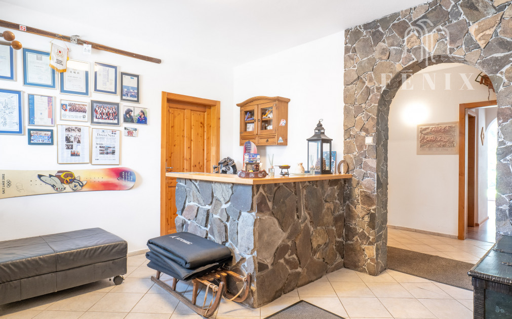 Eladó: Családi Panzió 2004 Stará Lesná-ban - Magas Tátra