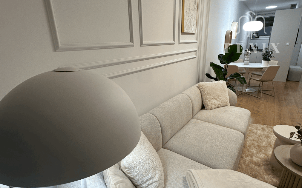 REZERVOVANÝ!Veľký 2 izbový byt 50m2+ 30m2 predzahrádka+parkovacie miesto