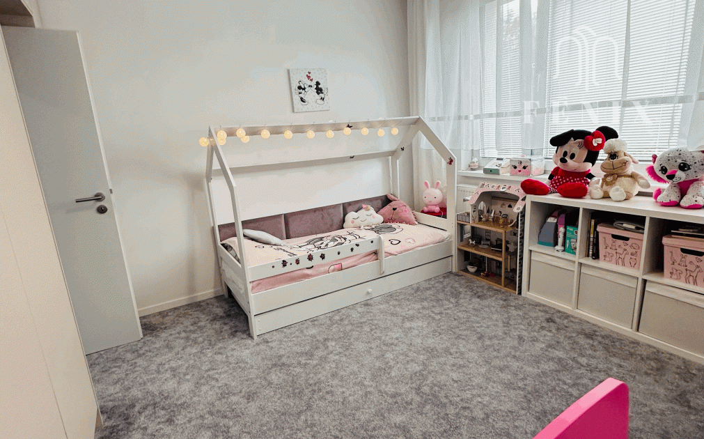 REZERVOVANÝ!  3 izbový byt so šatníkom, 76m2, loggia, pivnica-Branisková ul., Košice