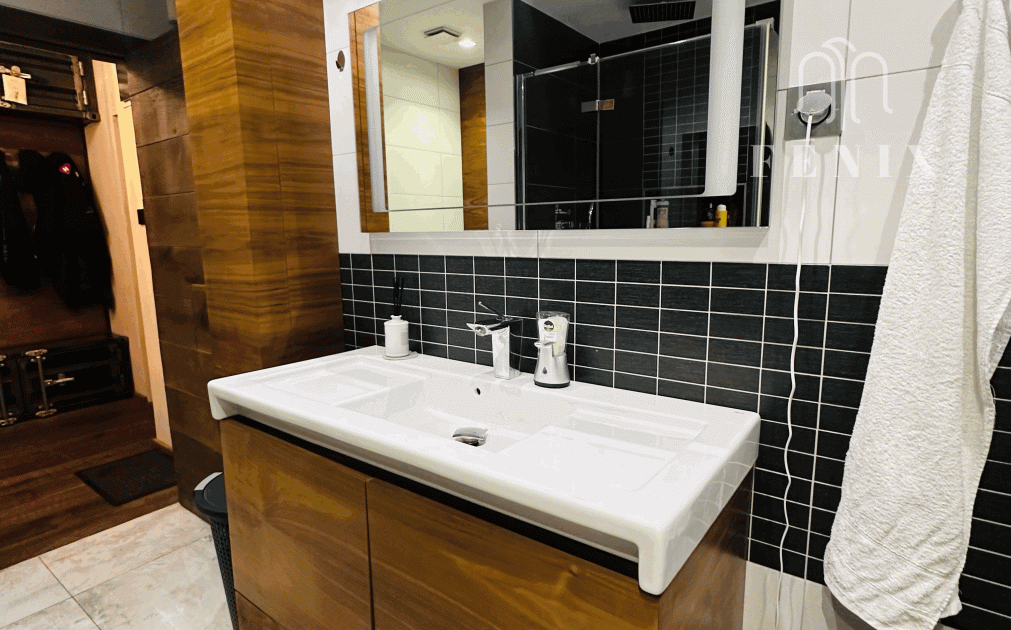 3 izbový výnimočný byt, 82m2 + pivnica 20m2+2 balkóny, Svätoplukova ul, KE