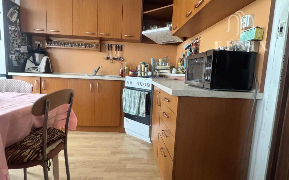 PREDANÉ- Na predaj priestranný  2-izbový byt v obľúbenej lokalite – Prešov, Sekčov