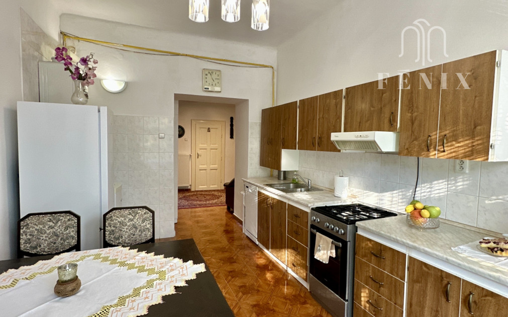 REZERVOVANÝ! 4 izbový tehlový byt, Komenského, Košice- 120m2