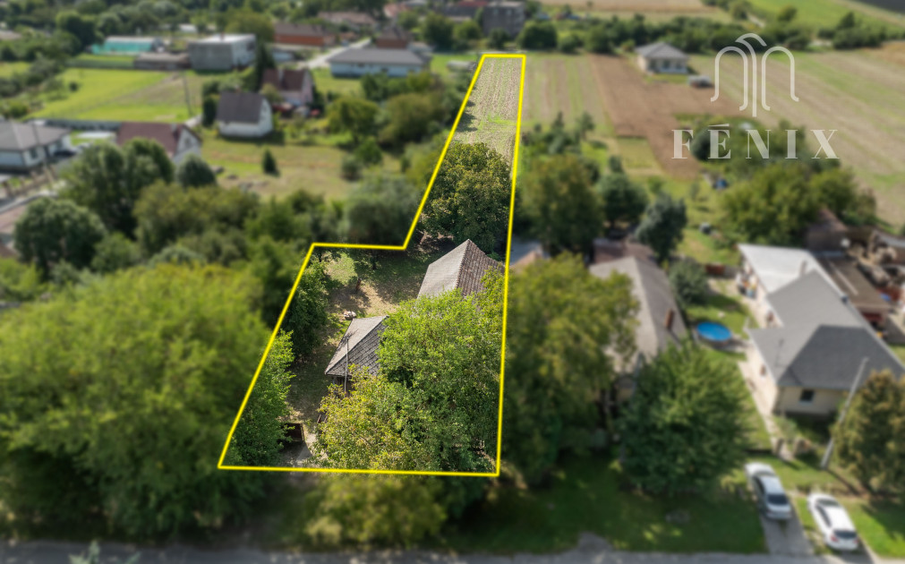 Rodinný dom s veľkou záhradou - Perín-Chym - Gomboš