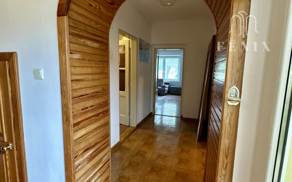 Rodinný dom s obrovským pozemkom 15 árov, Košice- okolie - Medzev