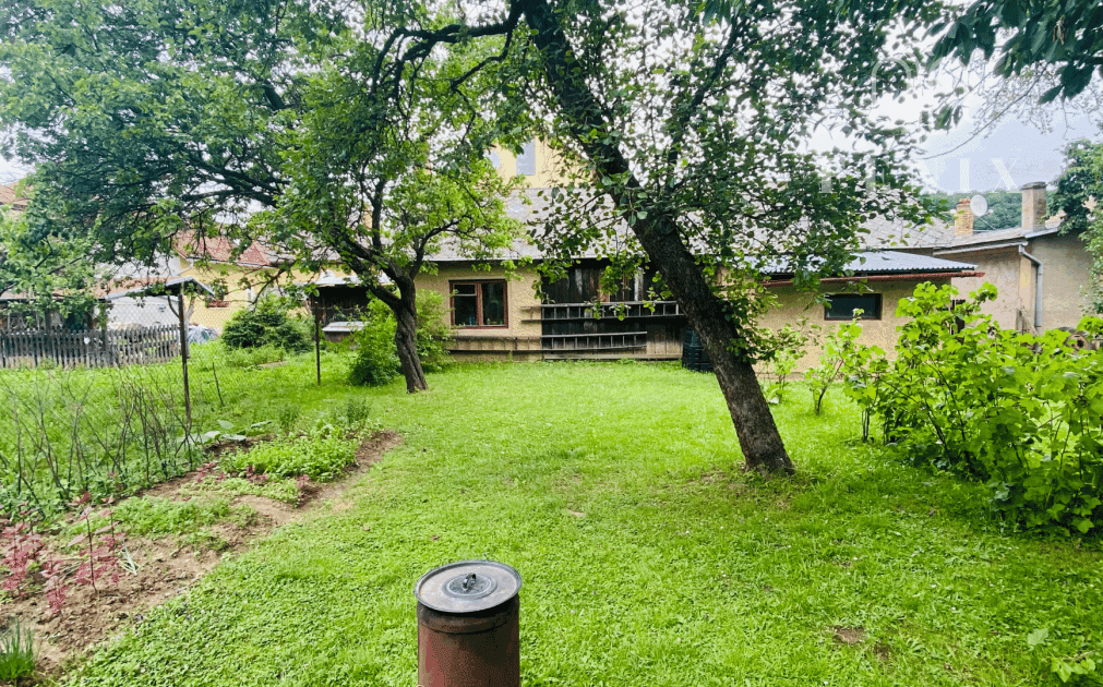 Rodinný dom s obrovským pozemkom 15 árov, Košice- okolie - Medzev