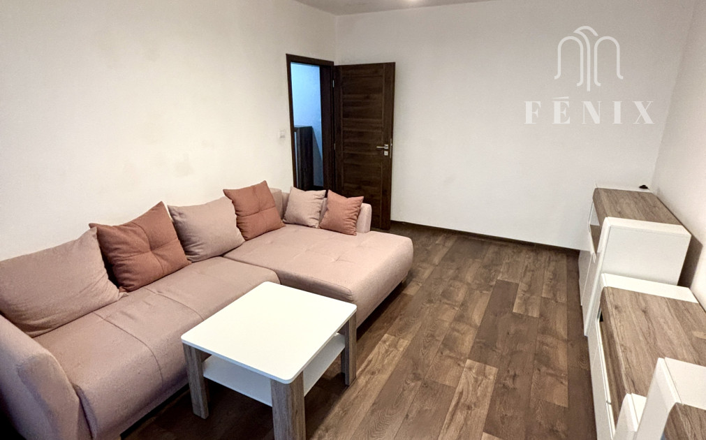 Priestranný 2-izbový byt po rekonštrukcii – Košice, Železníky