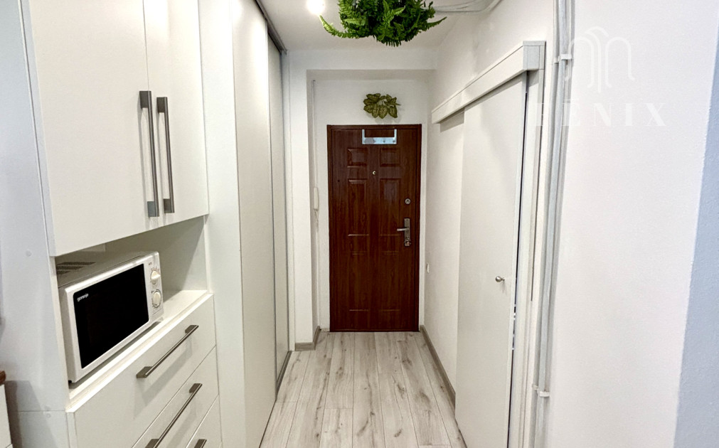 Slnečný 1-izbový byt na Národnej triede v Košiciach