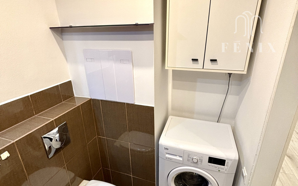 Slnečný 1-izbový byt na Národnej triede v Košiciach