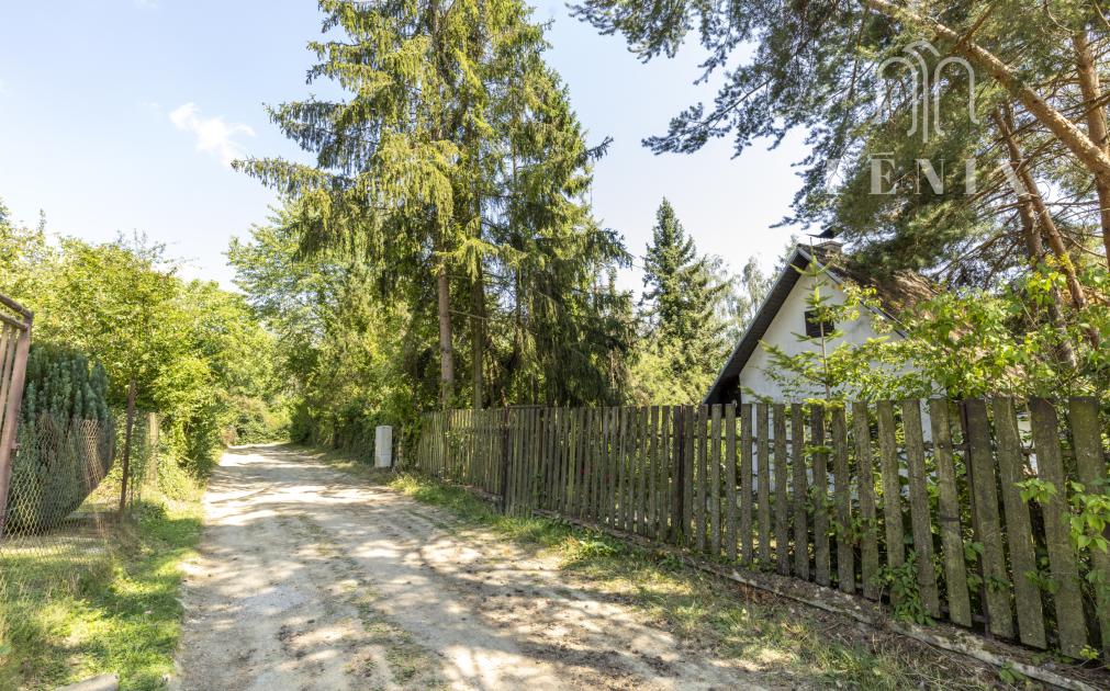 Chata na oddych s pozemkom v Nižnom Medzeve