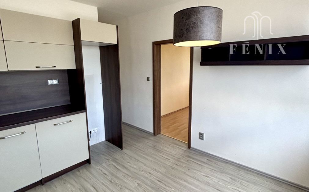 Priestranný 3-izbový byt s 2 balkónmi, 80 m², Košice – Furča