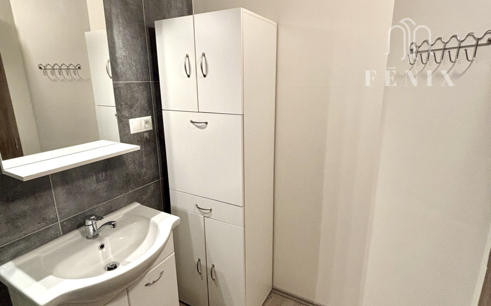 Priestranný 3-izbový byt s 2 balkónmi, 80 m², Košice – Furča