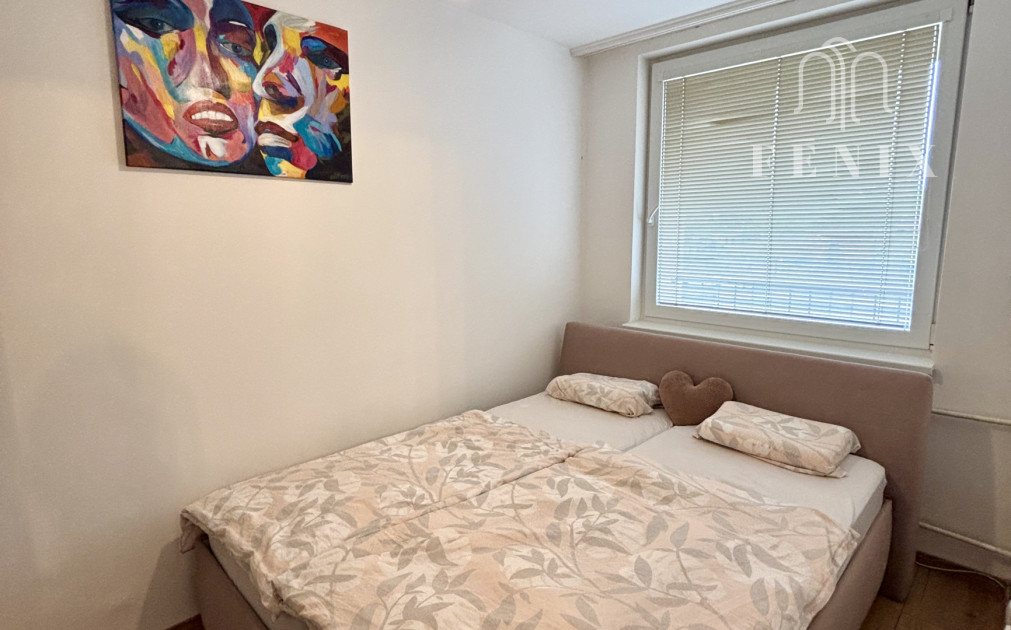 3 izbový byt na Kalvárii, 53 m2, 2. poschodie , loggia