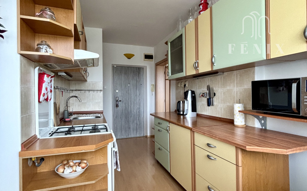 3 izbový byt na Kalvárii, 53 m2, 2. poschodie , loggia