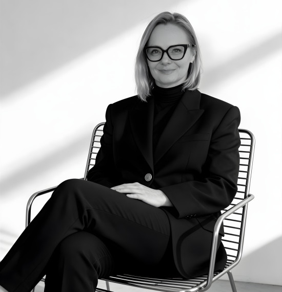  Jana Önelová 