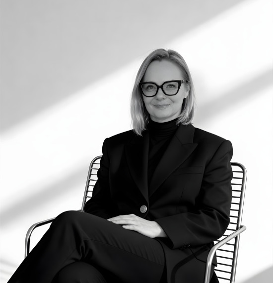  Jana Önelová 