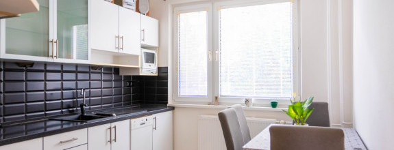 Na predaj veľký zrekonštruovaný 3 izbový byt - 80 m2 na sídlisku Ťahanovce, Aténska