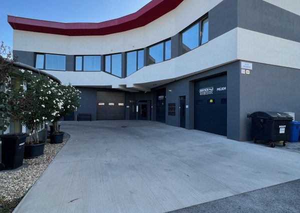 Prenájom kancelárie v elegantnej budove moderného areálu v Košiciach-Barca, Vozárová 1/A