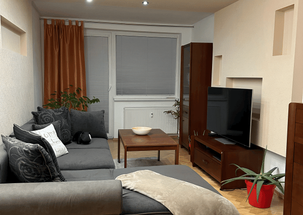 REZERVOVANÝ! 2 izbový byt, 52m2, Juh- Košice