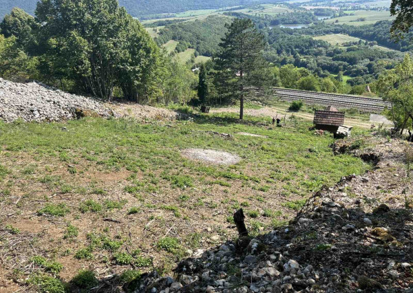Predaj pozemku – vinica s výhľadom na Hrušovské rybníky