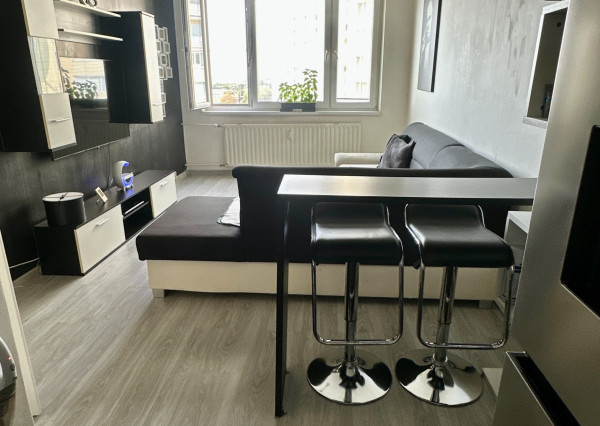 REZERVOVANÝ!Obľúbený 1,5 izbový pražský byt- Galaktická-Košice, 40m2+kumbál+pivnica