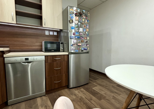 Priestranný 2-izbový byt po rekonštrukcii – Košice, Železníky