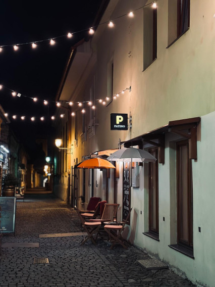 ODSTÚPENIE ZABEHNUTEJ VINÁRNE / KAVIARNE – KOŠICE, HRNČIARSKA ULICA