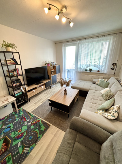 PREDANÉ - Priestranný 2 izbový byt, 58 m2, sídlisko Dargovských hrdinov -Furča, Benadova